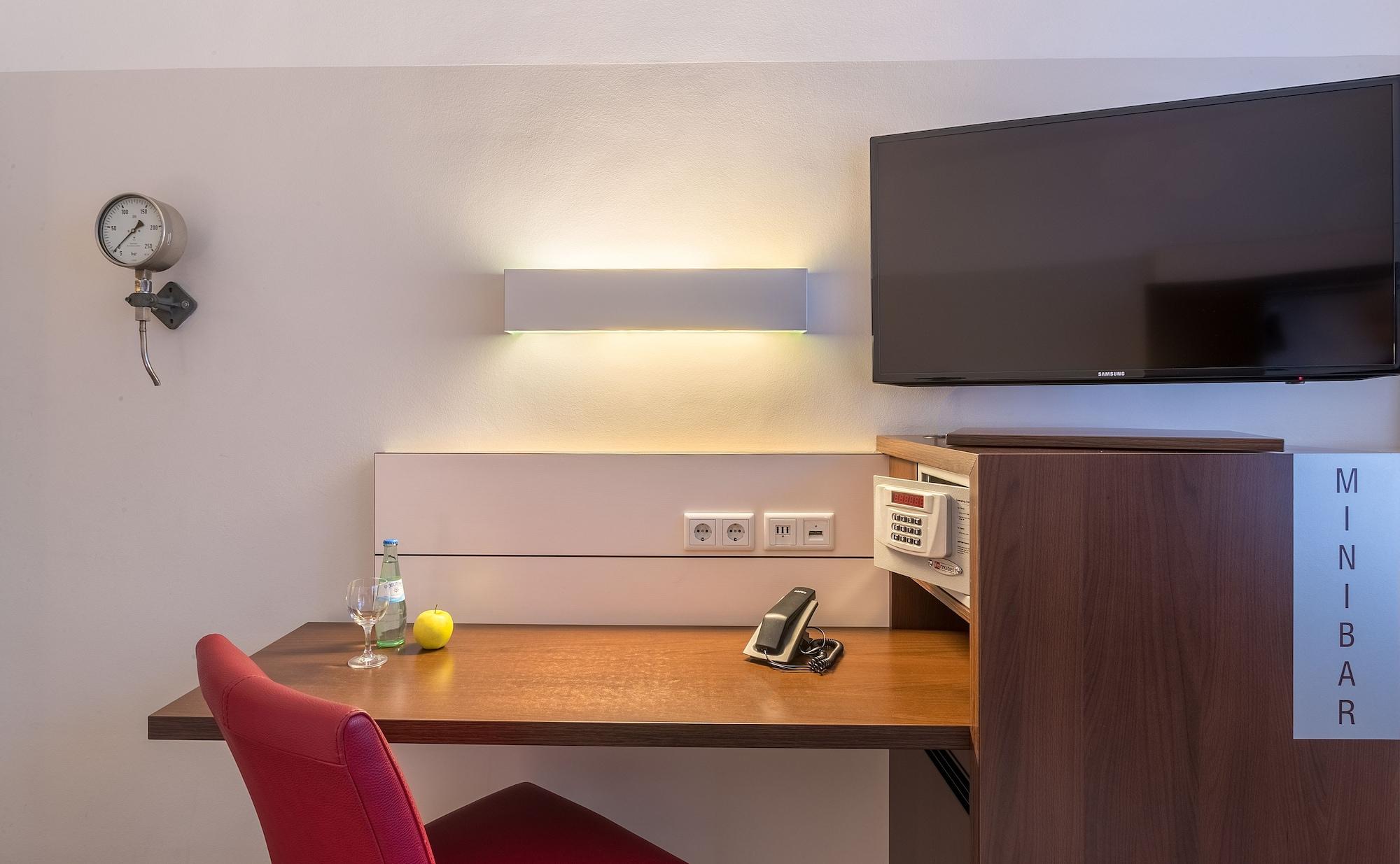 Ferrotel Duisburg - Partner Of Sorat Hotels Eksteriør billede