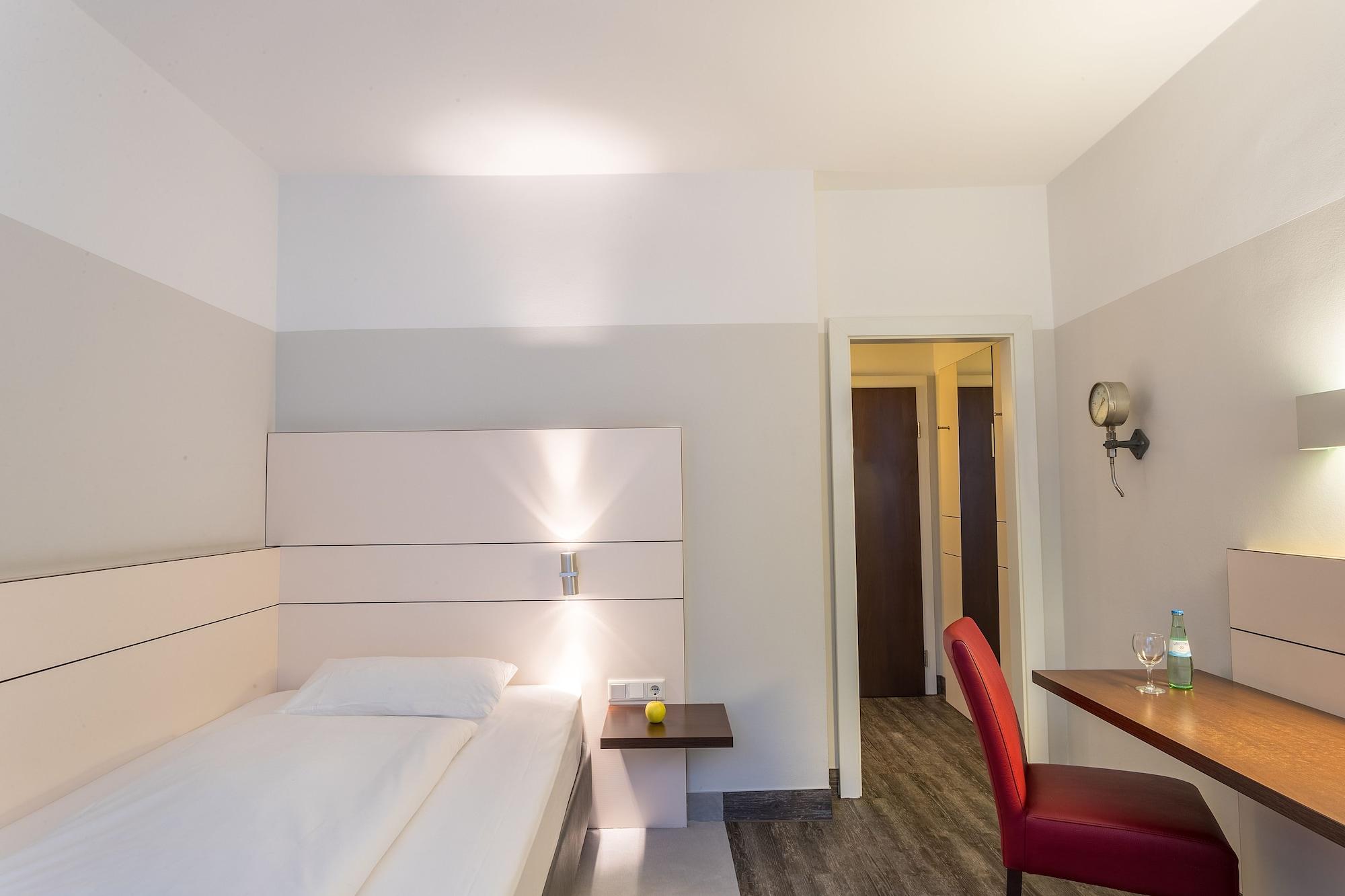 Ferrotel Duisburg - Partner Of Sorat Hotels Eksteriør billede