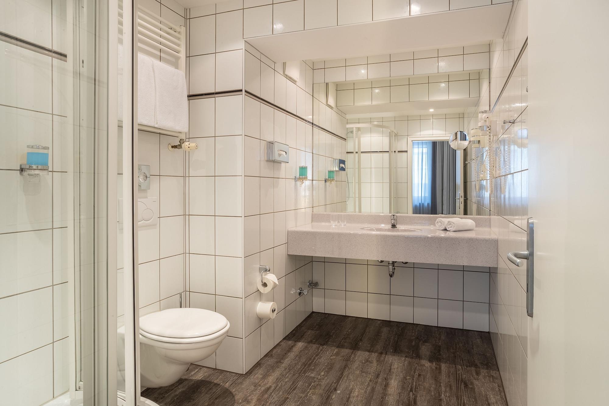 Ferrotel Duisburg - Partner Of Sorat Hotels Eksteriør billede