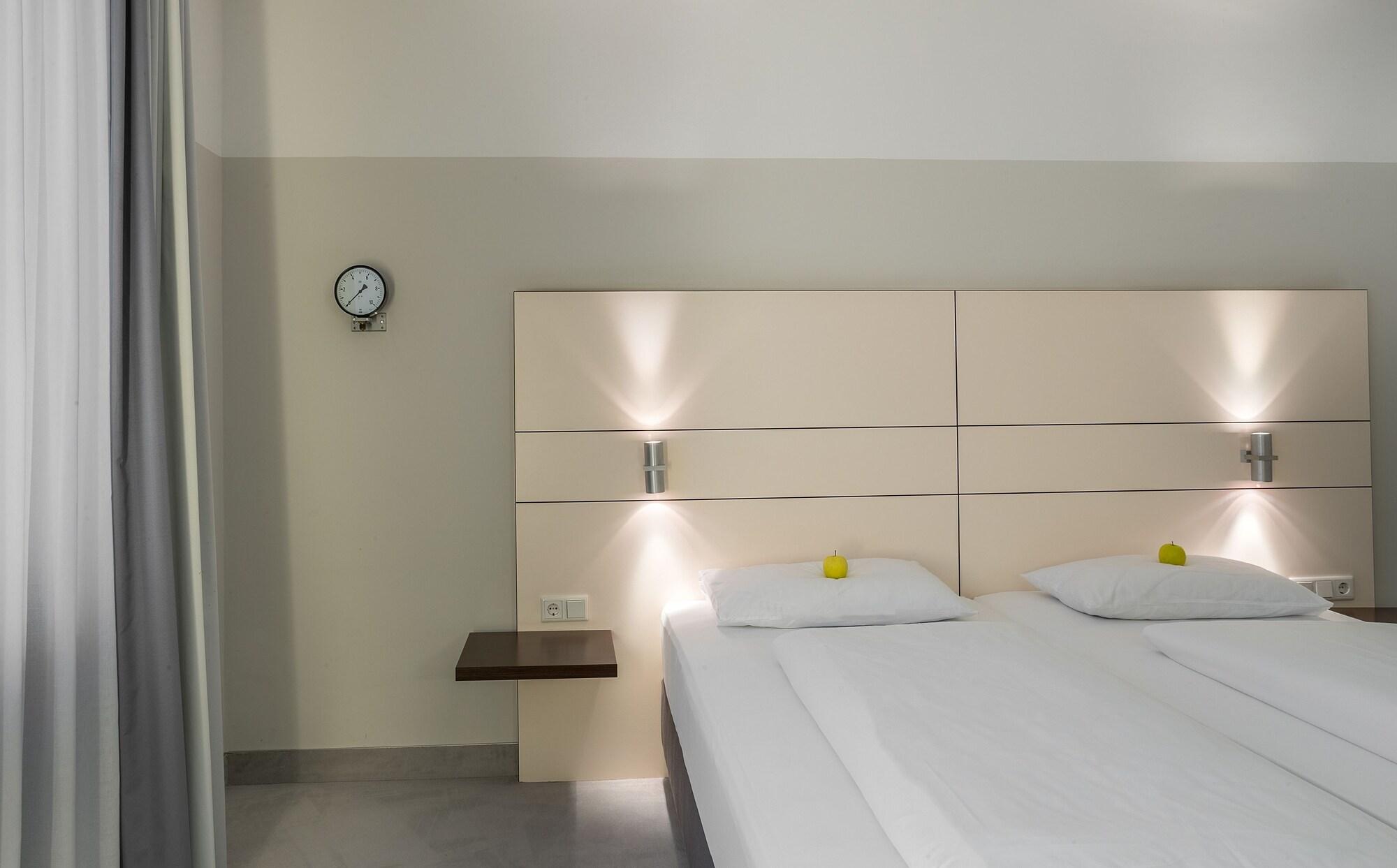Ferrotel Duisburg - Partner Of Sorat Hotels Eksteriør billede